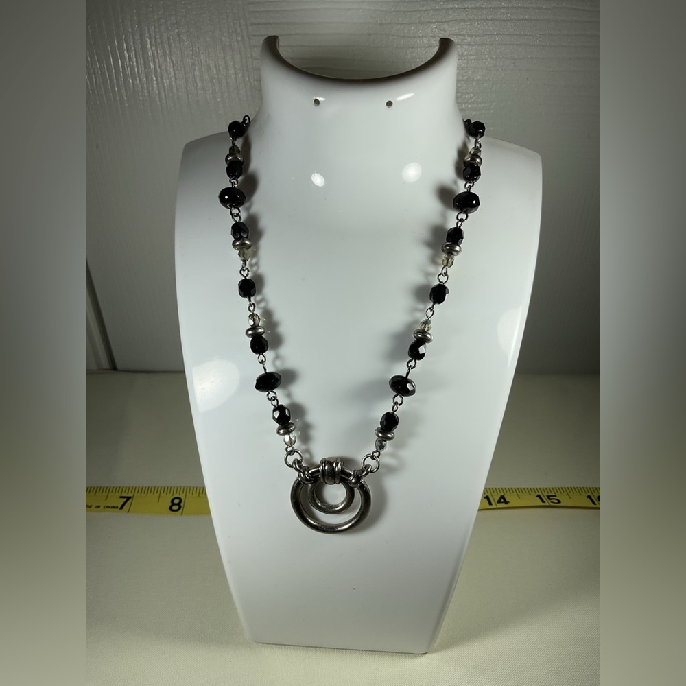 Black Faceted Beaded Necklace with Silver Tone Double Ring Pendant Classic
